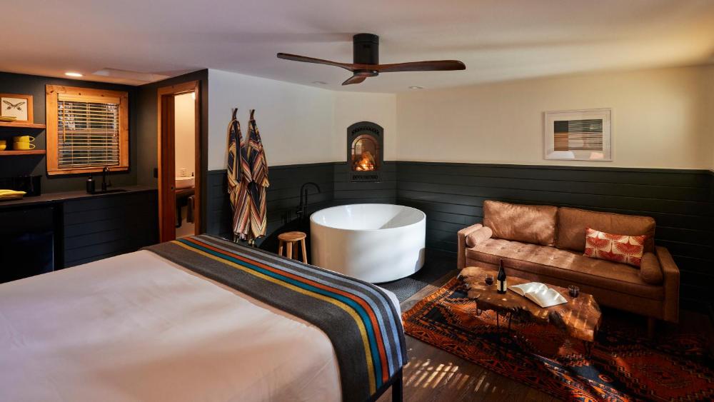 Highlands Resort - Adults Only